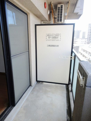 【バルコニー】 | フェヴァリット・キューブ | 別号室の写真になります。現況優先。