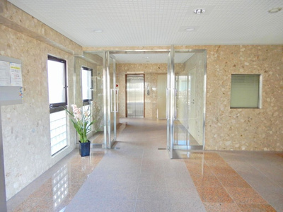 【エントランス】 | フェヴァリット・キューブ