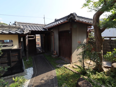 【庭】 | 岡崎市梅園町字山添戸建