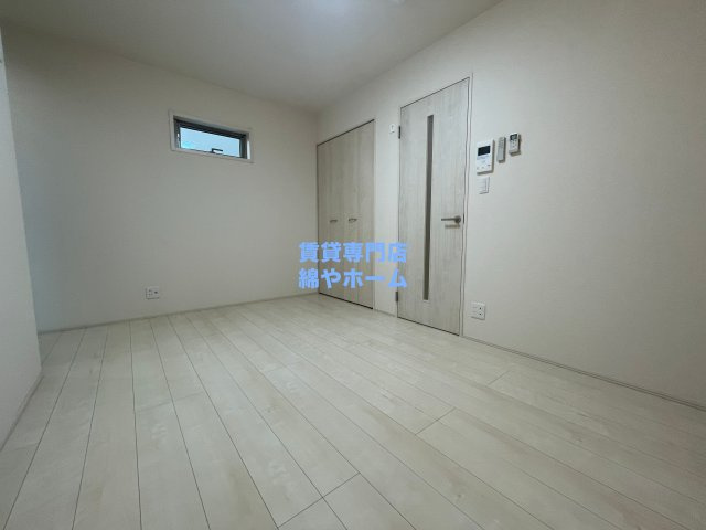 フジパレス遠里小野Ⅴ番館の洋室|明るい洋室です