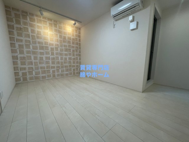 フジパレス遠里小野Ⅴ番館の居間・リビング|使いやすい居間です