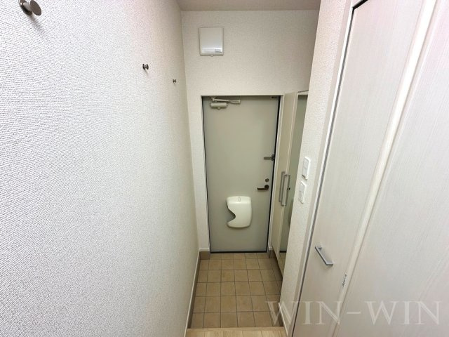 シダーコート Bの玄関