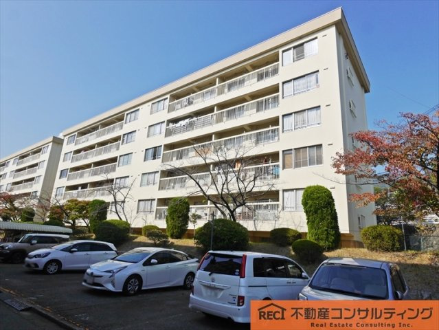 山御影マンションC棟の外観