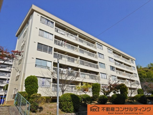 山御影マンションC棟の外観|南向きで陽当たり良好です