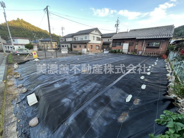 ６１９９９　岐阜市岩井土地の外観