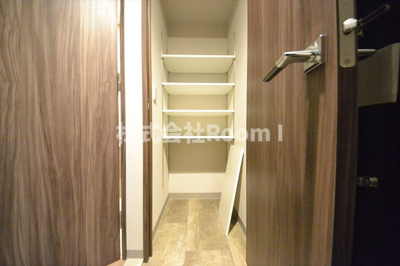 【収納】 | ルフォンプログレ堺筋本町タワーレジデンス | たっぷりとした収納スペースです