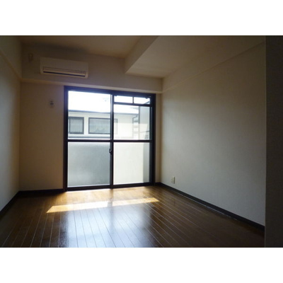 【居間・リビング】 | ロマネスク大橋第6 | 別号室の写真になります。現況優先。