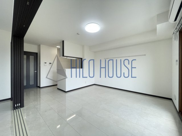 リリーヴィレッジCRESTの居間・リビング