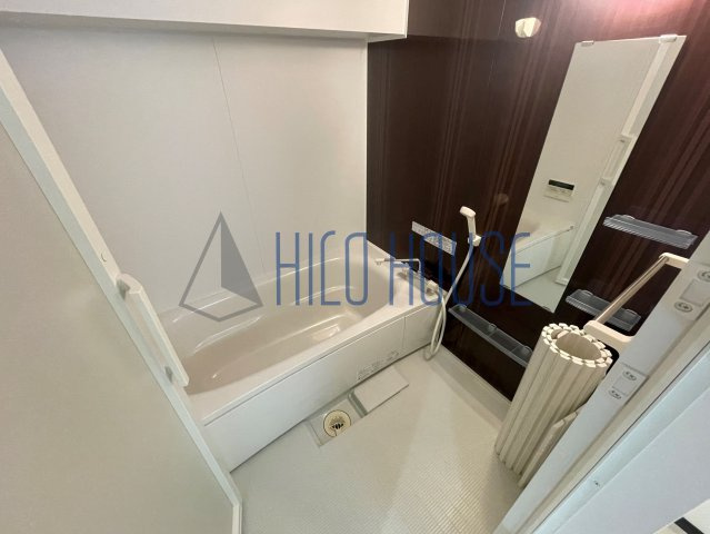 リリーヴィレッジCRESTの浴室