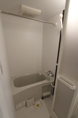 【浴室】 | ハーモニーテラス箱崎Ⅳ | 別号室の写真になります。現況優先。