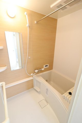 【浴室】 | Crecia千早 | 別号室の写真になります。現況優先。