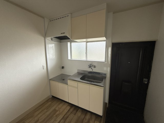 MISTRAL白国のキッチン