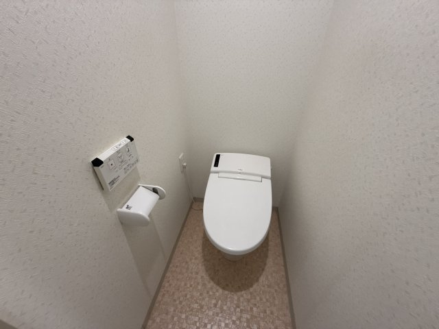 MISTRAL白国のトイレ
