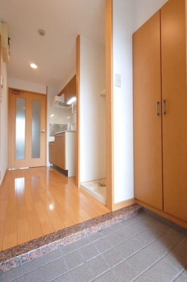 【玄関】 | サンロージュ箱崎駅前 | 別号室の写真になります。現況優先。