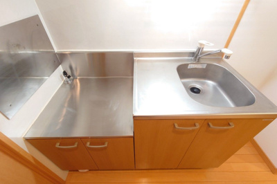 【キッチン】 | サンロージュ箱崎駅前 | 別号室の写真になります。現況優先。