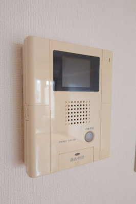 【セキュリティ】 | サンロージュ箱崎駅前 | 別号室の写真になります。現況優先。