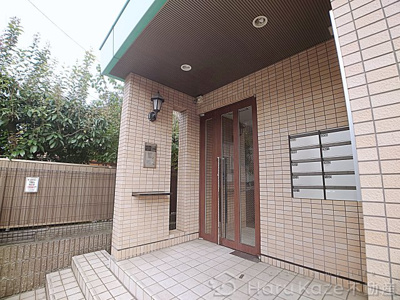 【エントランス】 | ル・ポミエ