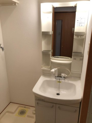 【洗面所】 | ピュアドームステーションサイト博多 | 別号室の写真になります。現況優先。