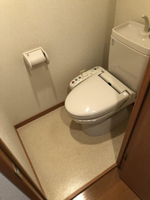 【トイレ】 | ピュアドームステーションサイト博多 | 別号室の写真になります。現況優先。