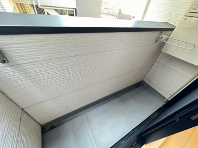 【バルコニー】 | Apartment楓 | 別号室の写真になります。現況優先。