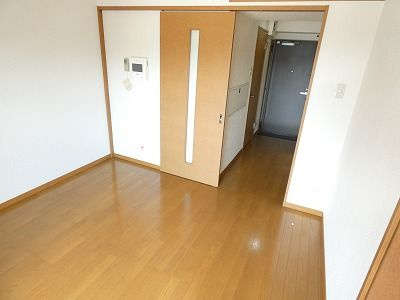 【居間・リビング】 | ダイナコートスタディオ東公園2 | 別号室の写真になります。現況優先。