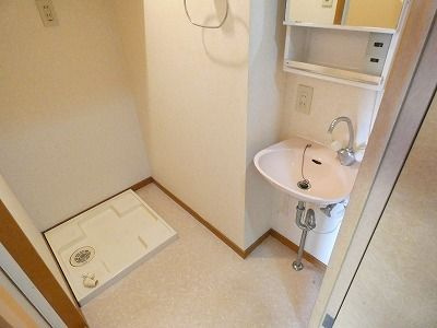 【独立洗面台】 | ダイナコートスタディオ東公園2 | 別号室の写真になります。現況優先。