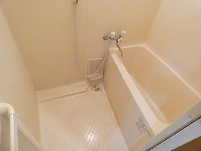 【浴室】 | ダイナコートスタディオ東公園2 | 別号室の写真になります。現況優先。