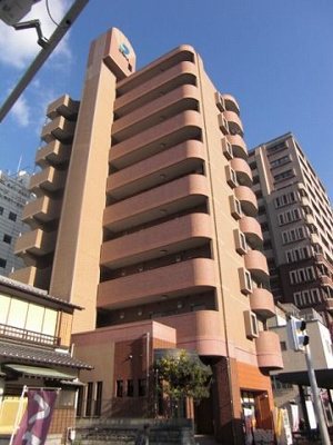 【エントランス】 | ダイナコートスタディオ東公園2