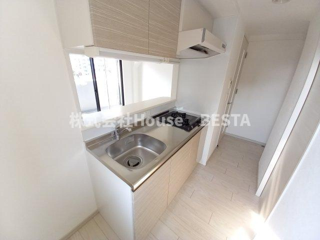 コスモリード神戸三宮のキッチン