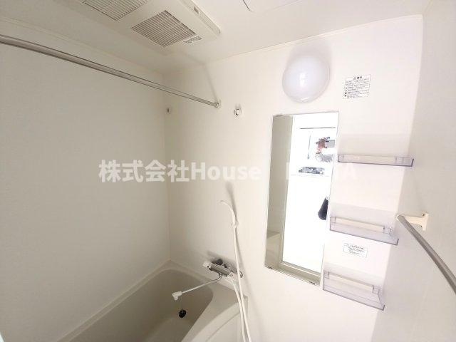 コスモリード神戸三宮の浴室