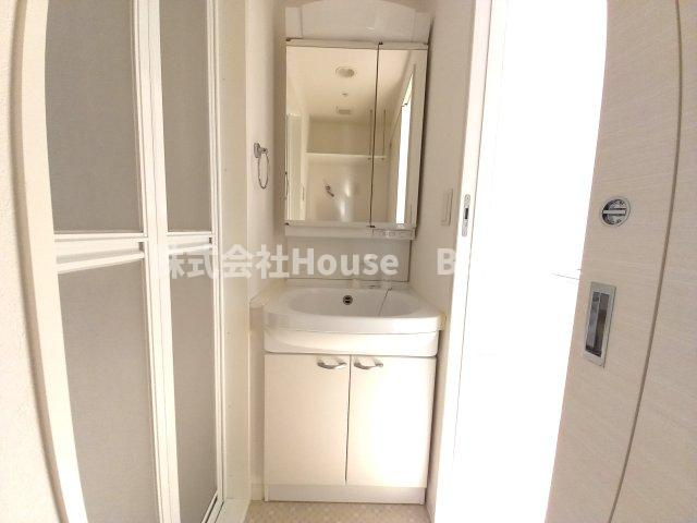 コスモリード神戸三宮の独立洗面台