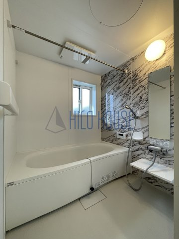 うおまこぷらすの浴室