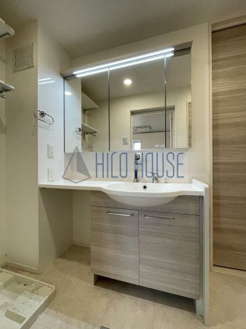 うおまこぷらすの洗面所