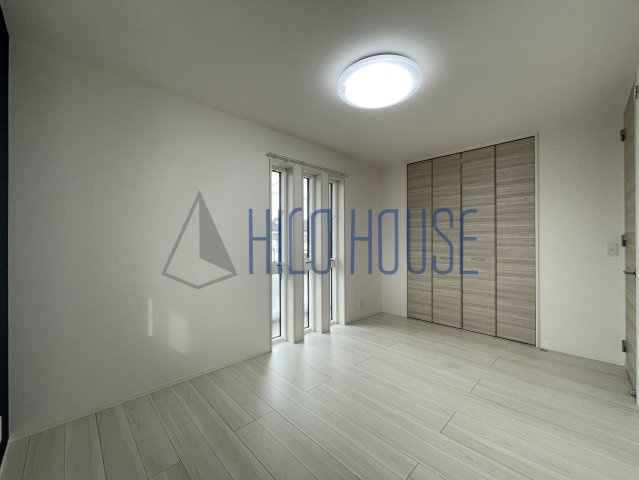 うおまこぷらすの寝室