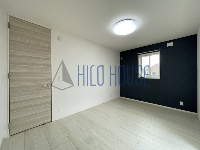 うおまこぷらすの寝室