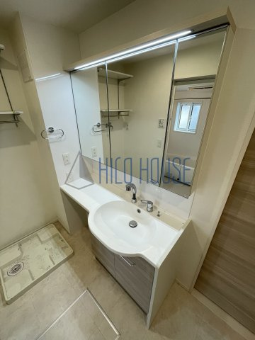 うおまこぷらすの洗面所