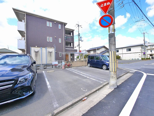 ベル・フルールの駐車場