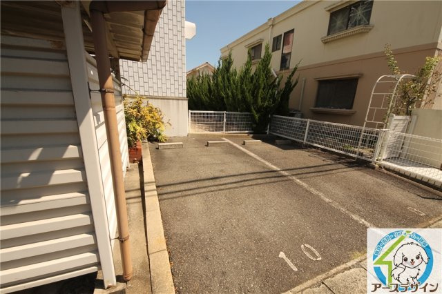 サンフォリアの駐車場|駐車場があるので、車を買う予定の方も安心です