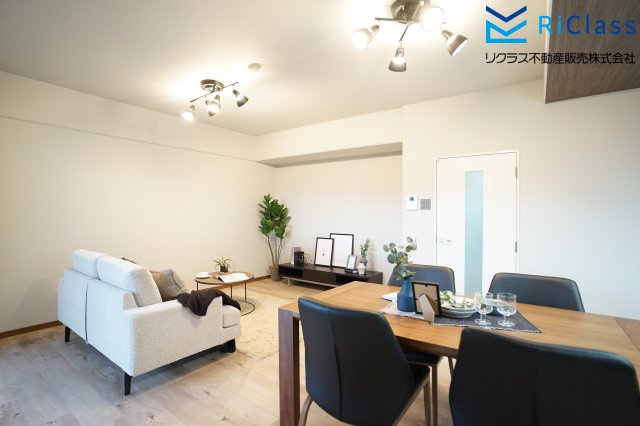 朝日プラザ西舞子の居間・リビング|ゆったり過ごせるリビングです