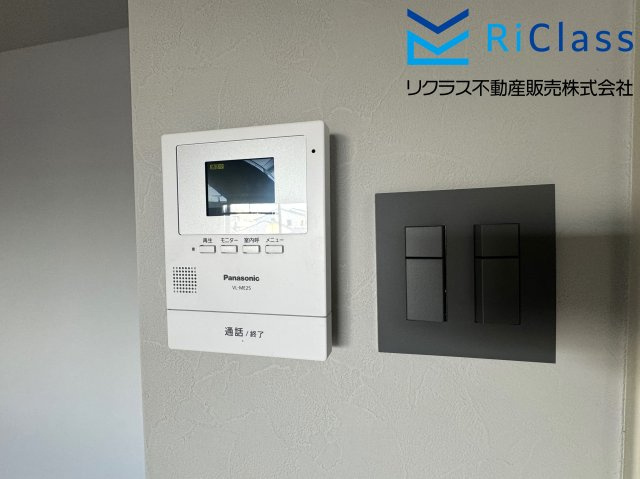 朝日プラザ西舞子のセキュリティ|カラーTVモニターフォンとスタイリッシュなJINBOスイッチです