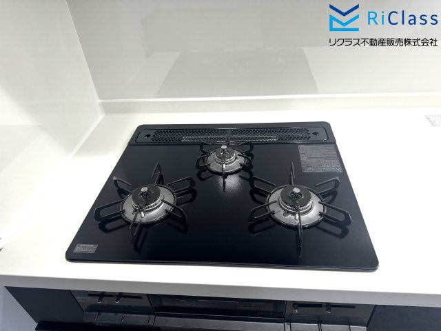 朝日プラザ西舞子のキッチン|3口ガスコンロです