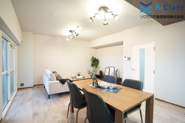 朝日プラザ西舞子の居間・リビング|おしゃれなリビングです