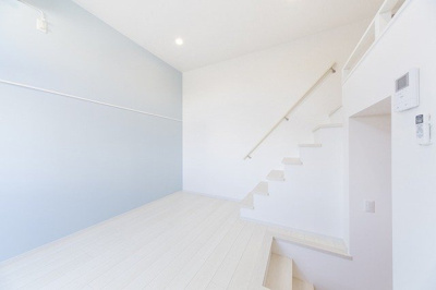 【洋室】 | グランディーレ井尻 | 別号室の写真になります。現況優先。