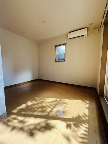 仲介手数料0円！リブレア日比津パークサイドA棟の居間・リビング