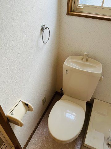 仲介手数料0円！リブレア日比津パークサイドA棟のトイレ