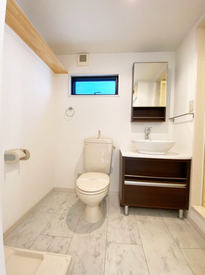 【トイレ】 | ブレイド箱崎 | 別号室の写真になります。現況優先。