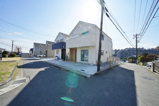 【横浜市保土ケ谷区仏向西6-2全10棟新築戸建て４号棟】★仲介手数料無料★（坂本小学校・保土ヶ谷中学校）の前面道路含む現地写真