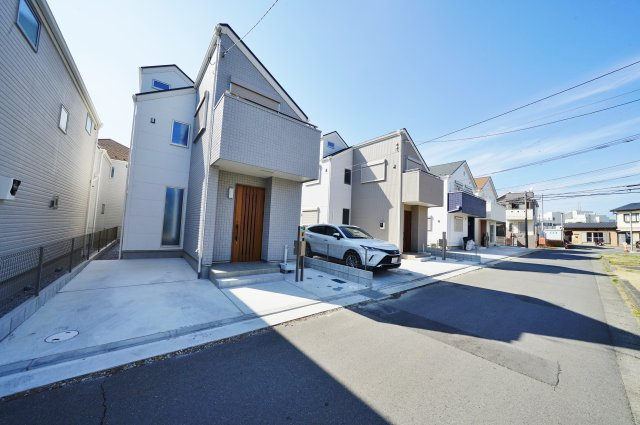 【横浜市保土ケ谷区仏向西6-2全10棟新築戸建て６号棟】★仲介手数料無料★（坂本小学校・保土ヶ谷中学校）の前面道路含む現地写真