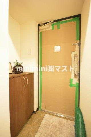 グランパシフィック花園innovationの玄関
