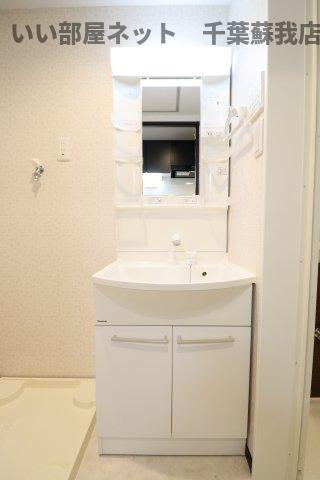 ティアラ本千葉の洗面所|独立洗面化粧台付き